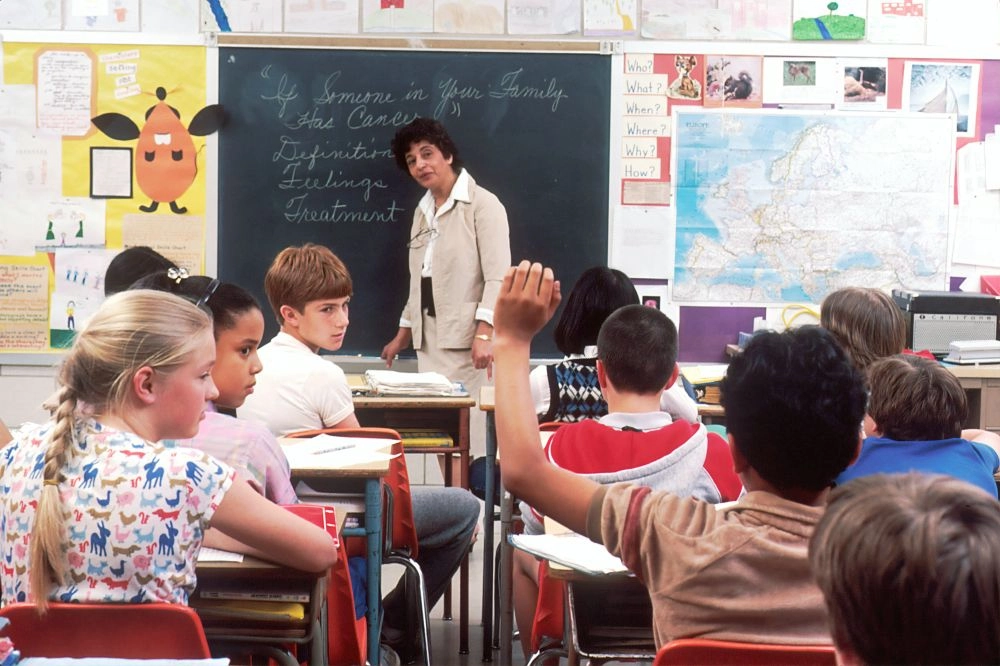 Assurance scolaire : ce que les parents doivent savoir avant les grandes vacances
