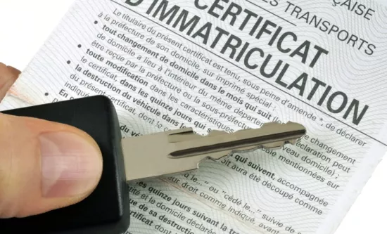 Achat d’une occasion en urgence avant les vacances : comment éviter les pièges ?