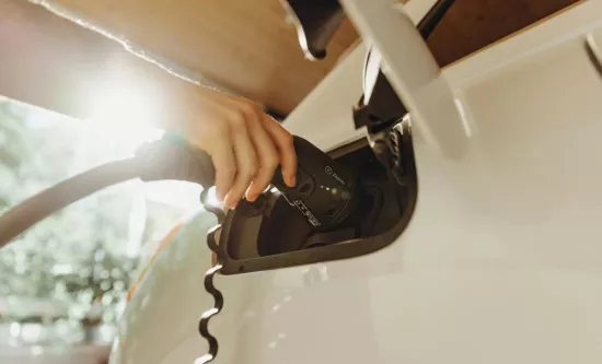 Voitures électriques : faut-il une assurance spécifique en 2025 ?
